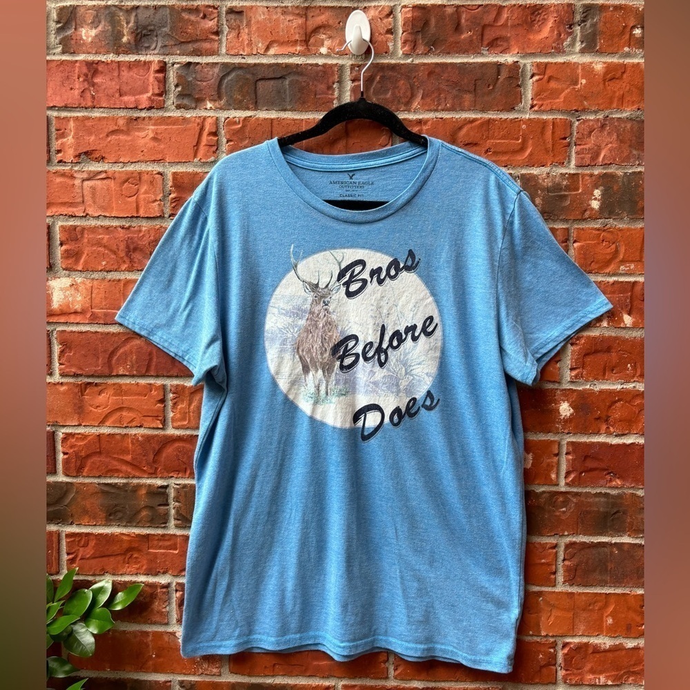 American Eagle XL Blue Bros Before Does Hunting Short Sleeve Graphic Tshirt